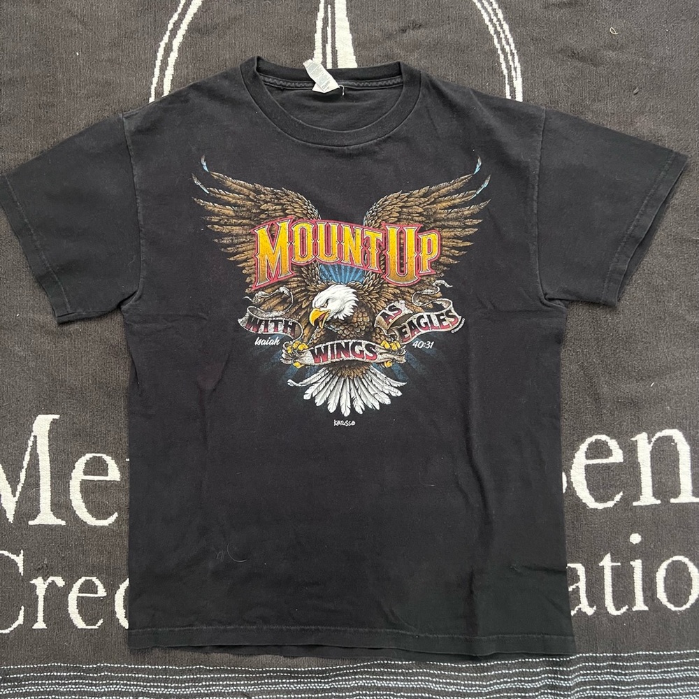 vintage y2k 2009 Jesus “Mount Up with Wings as Eagles” Isaiah 40:31 T-shirt